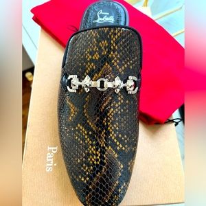 Christian Louboutin Coolito Swing Flat